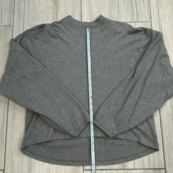 2 Aerie Cozy Mockneck Long Sleeve Tops - Picture 7 of 9